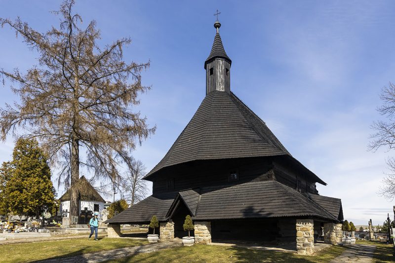 Gotický drevený kostolík