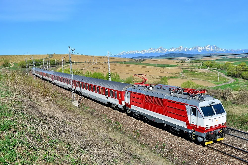 Košice a Viedeň opäť spojí IC vlak, do prevádzky sa vracajú reštauračné  vozne. Prehľad zmien cestovného poriadku vlakov osobnej dopravy od 13. 6.  2021 v kocke - Železničná spoločnosť Slovensko a.s.
