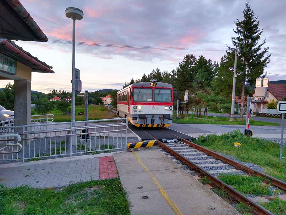 Vlakom ZSSK cez Dobrú Vodu na Krupinu