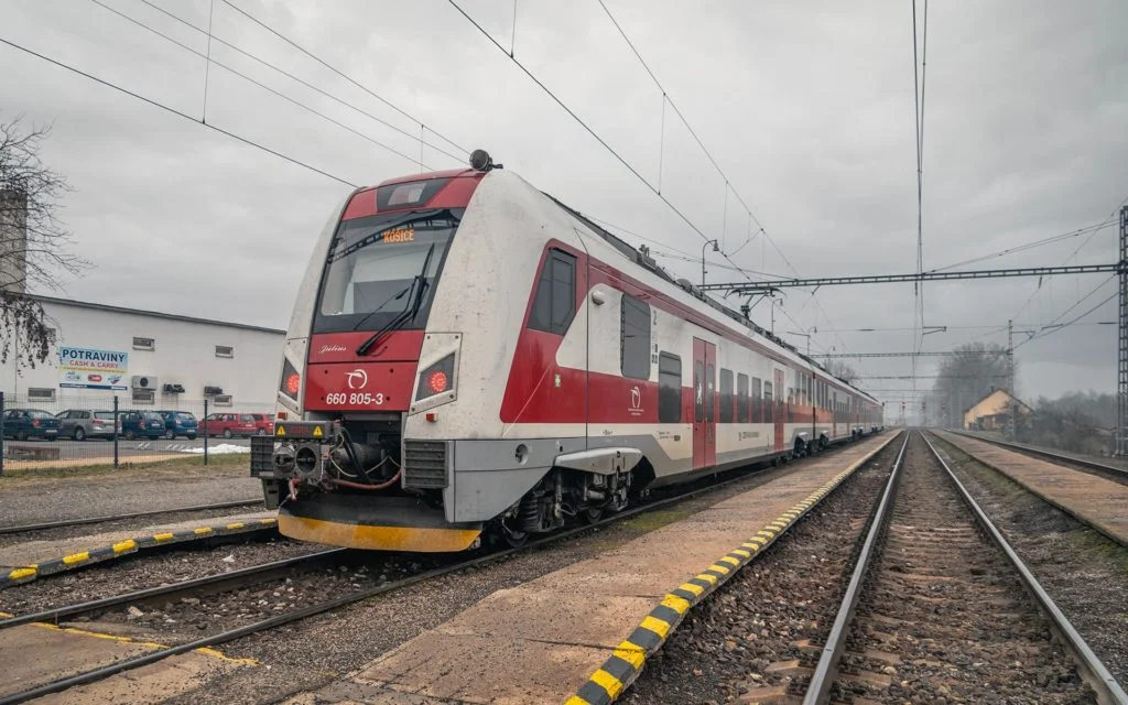 Od 16. 1. 2023 dôjde na úseku Lipany – Prešov k zavedeniu ranného vlaku kategórie Os, ktorý je v cestovnom poriadku zapracovaný s označením „ide odo dňa vyhlásenia“
