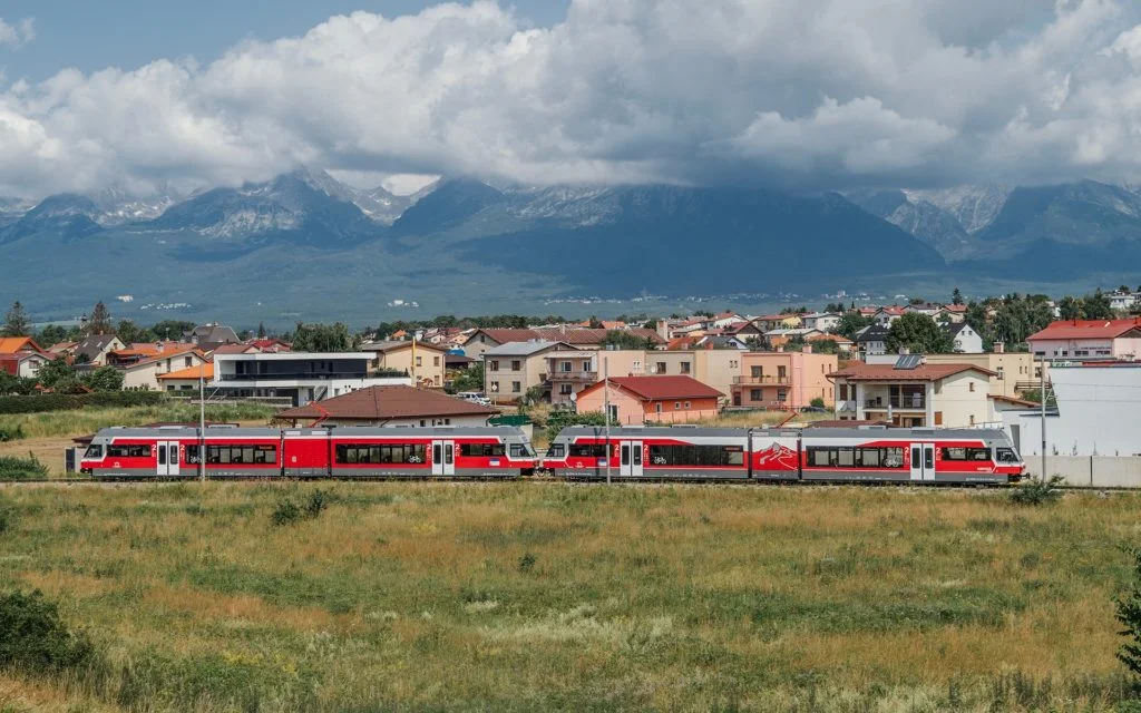 Zmodernizované električky Kriváň a Končistá začnú cestujúcich voziť už tento víkend