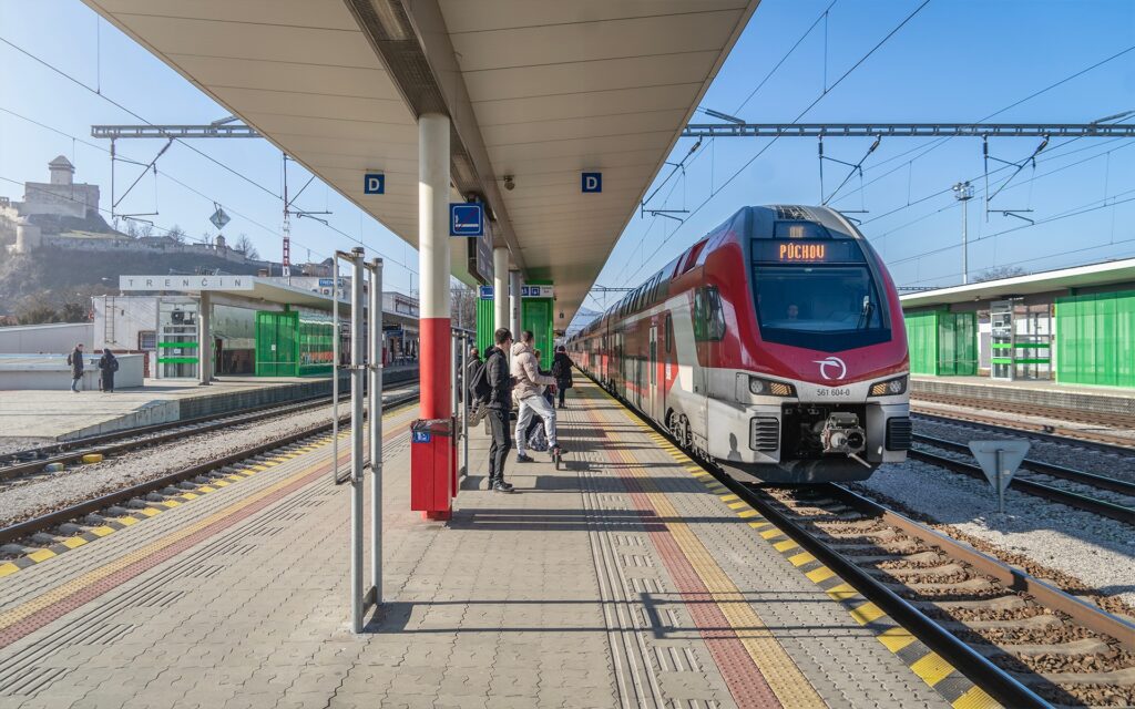 Vlaky KISS Železničnej spoločnosti Slovensko dosahujú spoľahlivosť 97 %